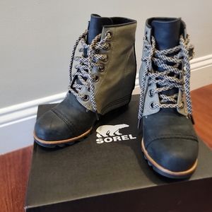 Sorel PDX Wedge Black/green Size 6.5